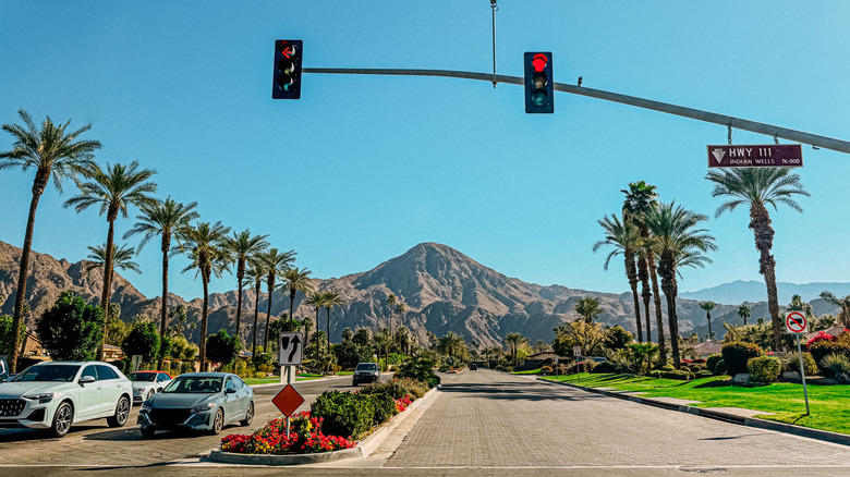 Highway in Palm Springs with mountains in the distance