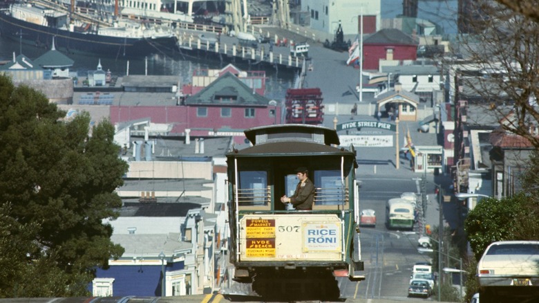 A cable car going up San Francisco's Russian Hill in 1974
