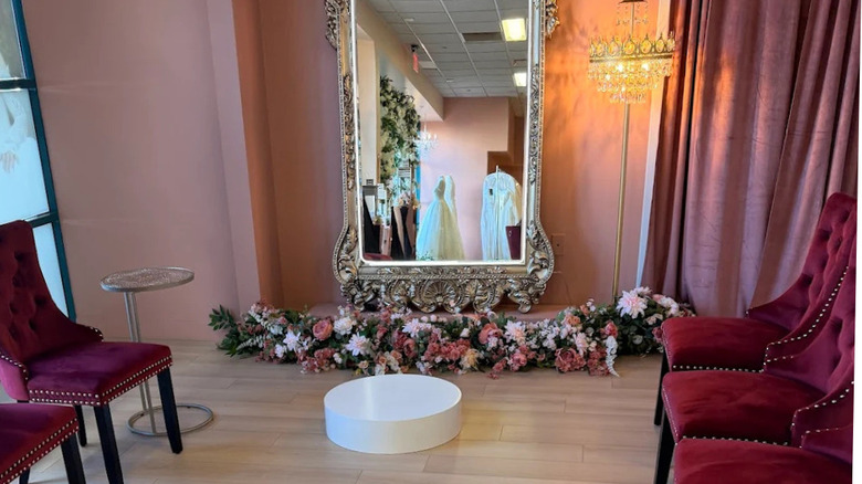 Mirror and seating inside Jana Ann Couture
