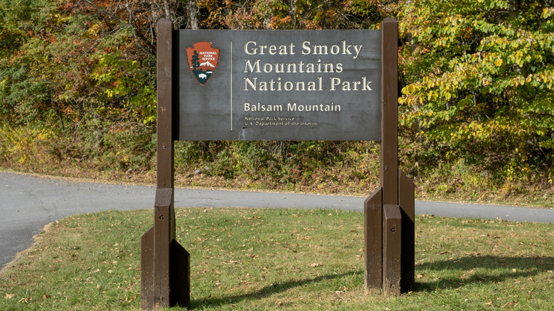 A sign points the way to the Balsam Mountain part of the Great Smoky Mountains National Park