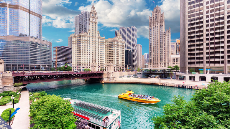 Chicago Downtown and Chicago river in summertime, Illinois, USA.