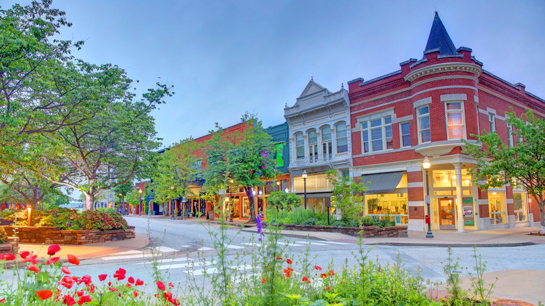 A view of a street in Fayetteville, Arkansas