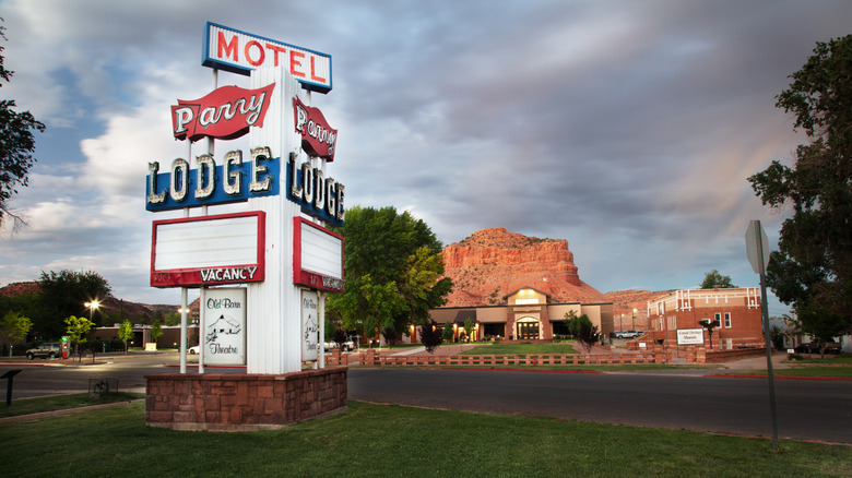 A sign for the historic Parry Lodge in Kanab, Utah