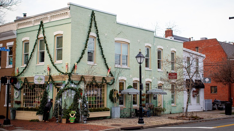 Old Town Alexandria buildings decorated for Christmas