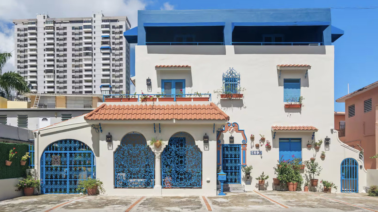 Exterior of the Mansion Miraflores rental in San Juan, Puerto Rico