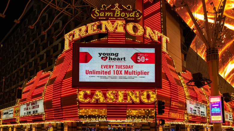 The multi-lightbulb facade of The Fremont casino with vintage signage