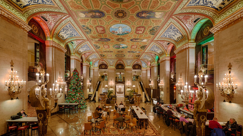 The grand lobby of the Palmer Hotel in Chicago