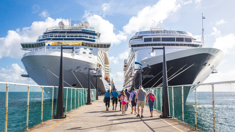 Cruise ship passengers returning to the ship in St. Kitts