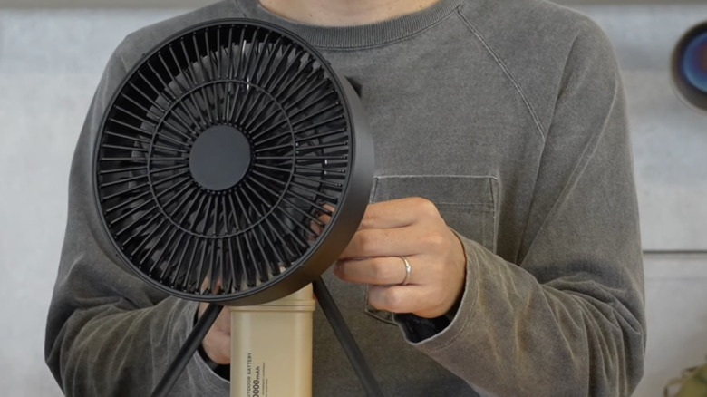 Nestout fan-1 electric fan in use