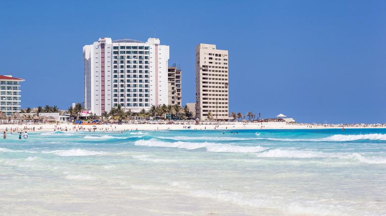 Hotel Krystal Cancun