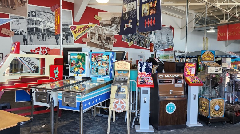 Arcade games at Musée Mécanique