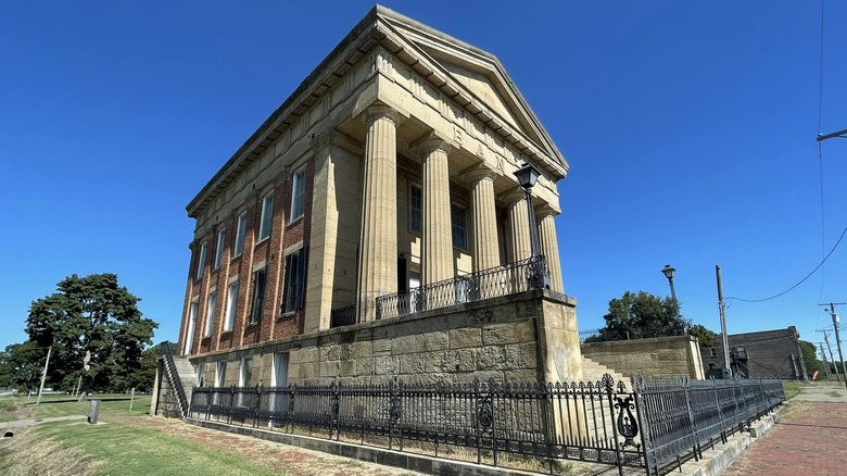 Old Shawneetown Bank in Old Shawneetown, Illinois