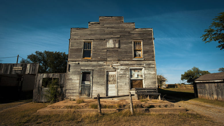 An abandoned storefront in the Oklahoma ghost town of Ingalls