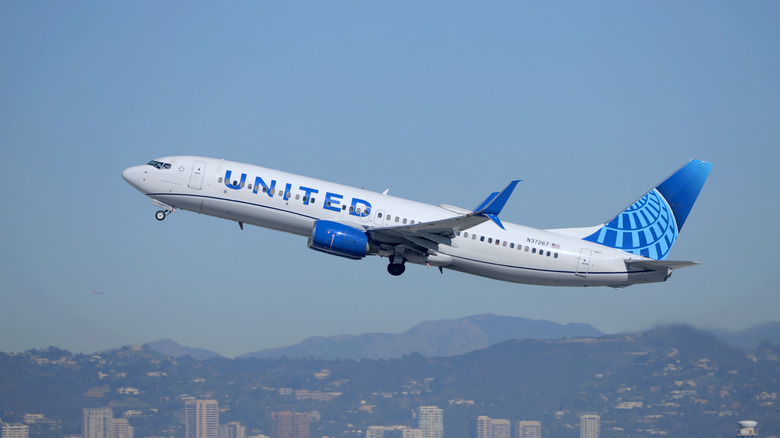 United Airlines plane taking off at Los Angeles International Airport (LAX)