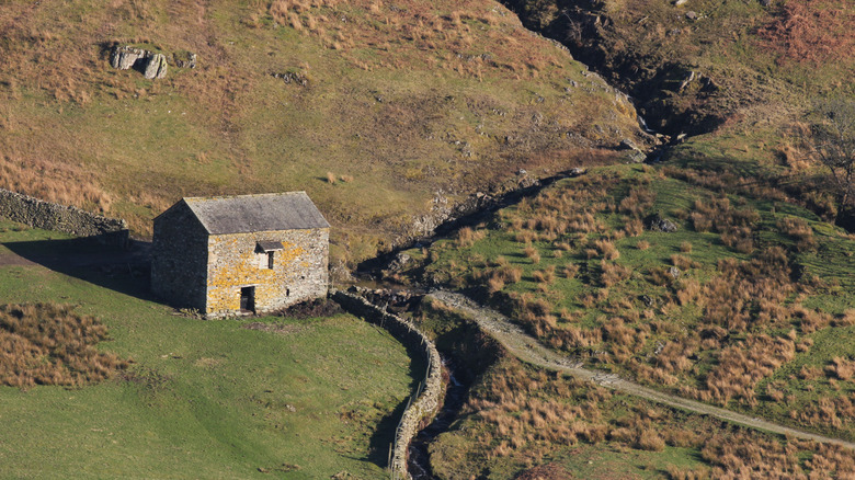 8 Picturesque Villages And Quaint Towns In England's Lake District