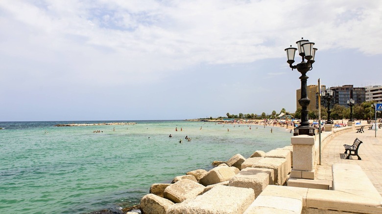 Pane e Pomodoro beach in Bari