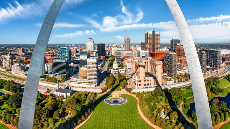erial panorama of St. Louis, Missouri ,skyline on a sunny day from in front of the Gateway Arch Park