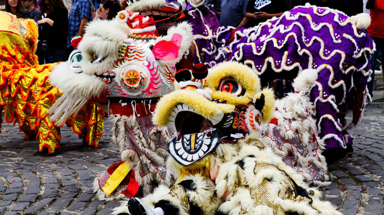 Dancing lions at a Chinese parade in Marysville