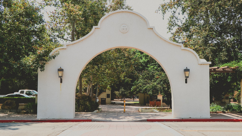 archway into Ojai's Libbey Park