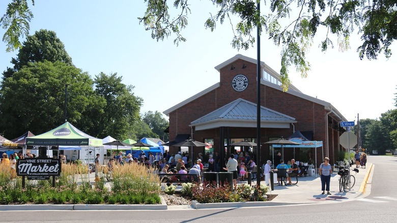 Vine Street Market attracts visitors in O'Fallon, Illinois