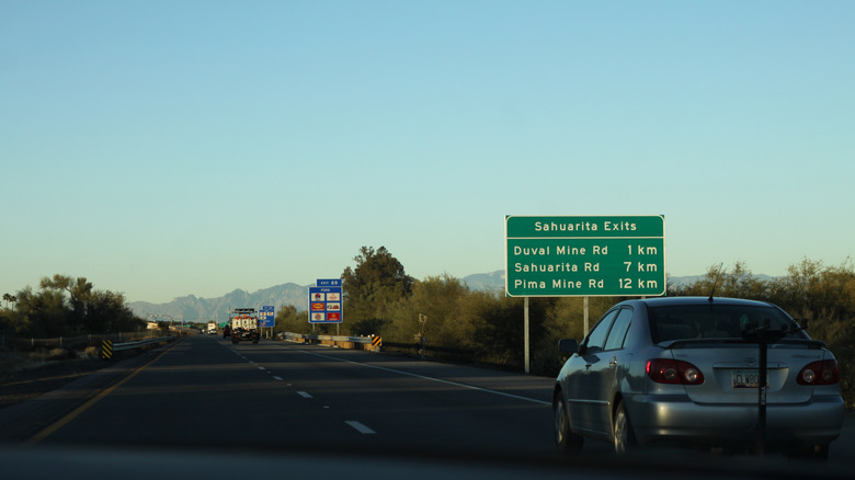 A sign on Interstate 19 that reads kilometers