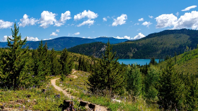 Mountains and lake near Breckenridge and Silverthorne