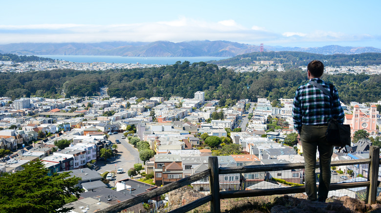 Panoramic city view from Grandview Park in San Francisco