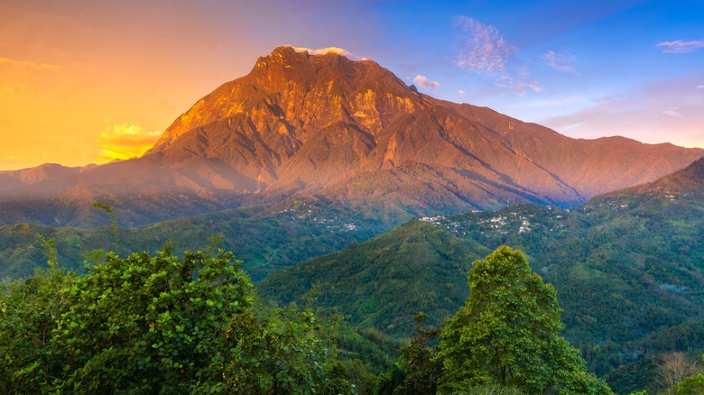 Landscape of Mount Kinabalu at sunset