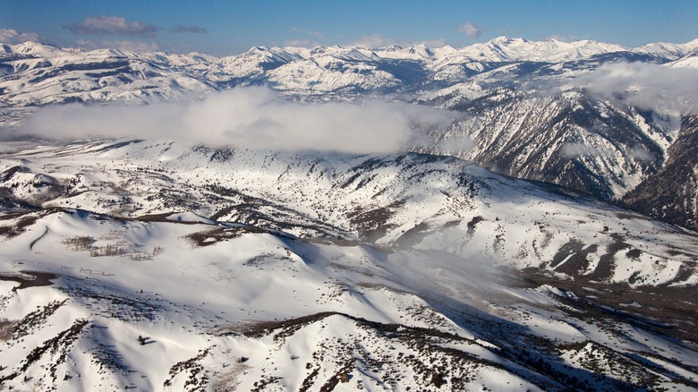 Sweetwater Mountains in California covered in snow