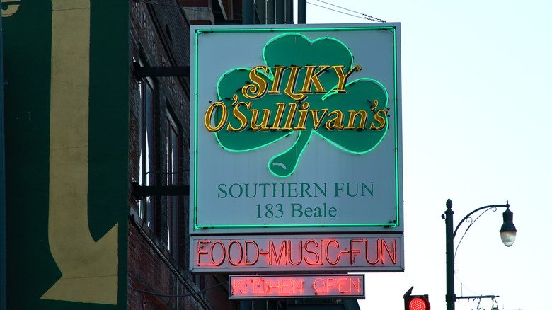 Silky O'Sullivan's in Memphis