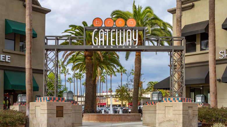Street entrance to the Brea Gateway shopping center