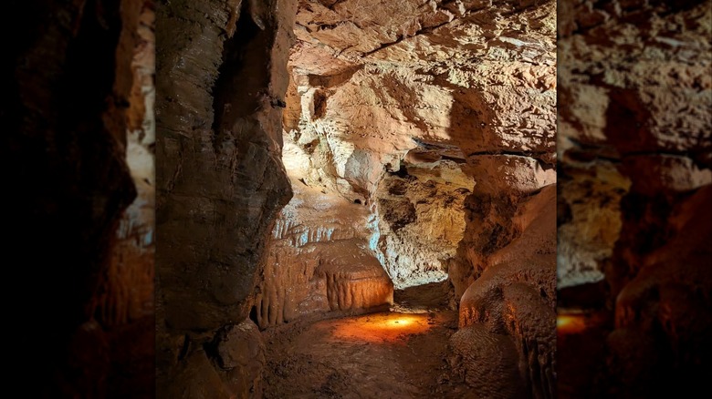 Lincoln Caverns and Whisper Rocks in Huntingdon, Pennsylvania