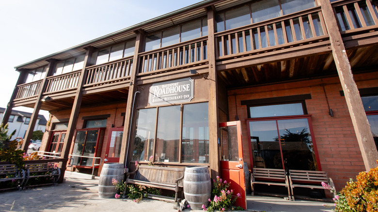 Davenport Roadhouse Restaurant & Inn