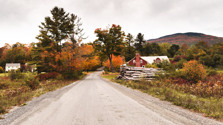 Farm in Maine's countryside in autumn