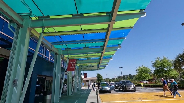 Myrtle Beach International Airport entrance and ticketing