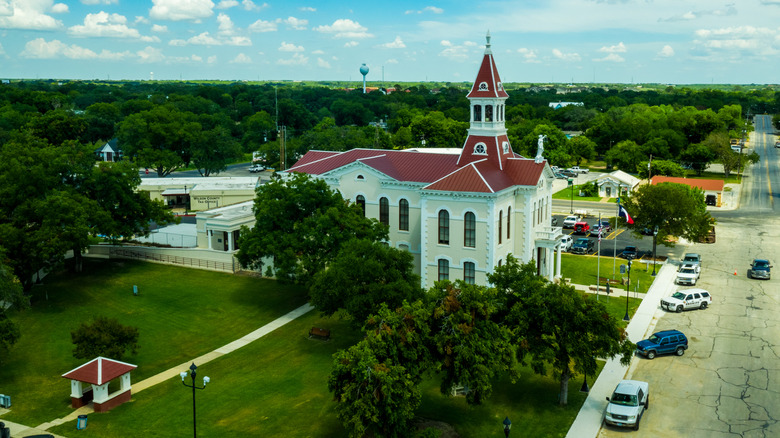 Wilson County Courthouse in Floresville