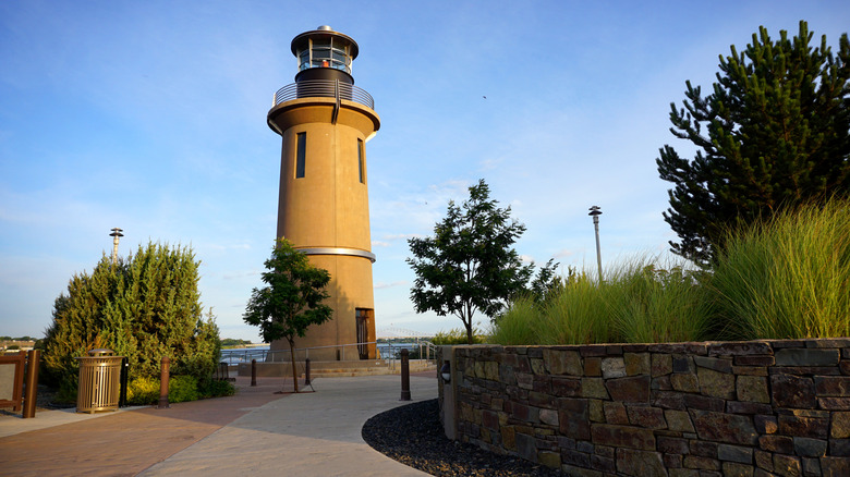 Exterior of Clover Island Lighthouse