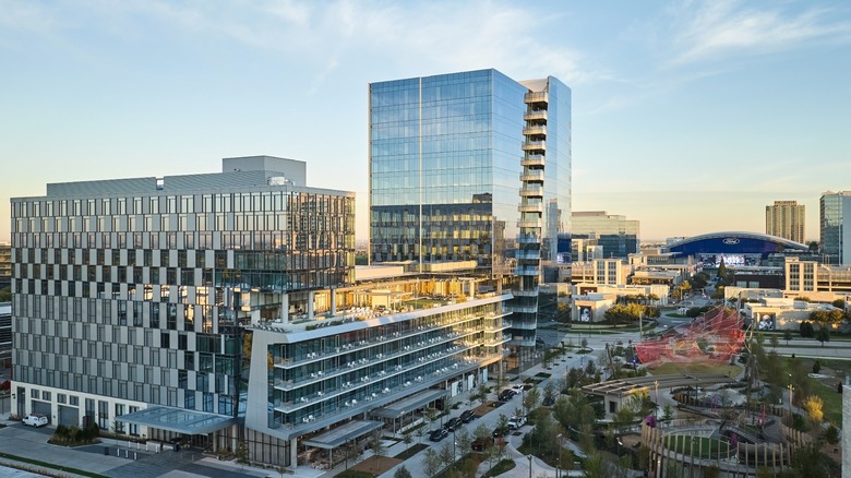 Exterior view of Hall Park Hotel