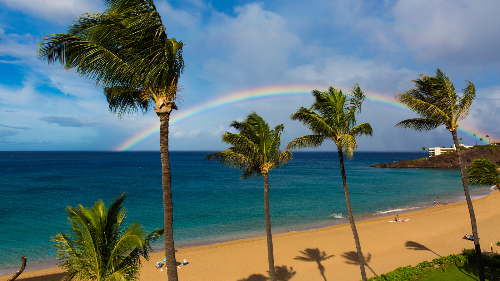 A Town Formerly Hawaii's Capital Destroyed By Wildfires Is Now Thriving As An Unmatched Seafood Destination