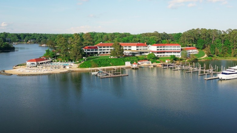 The Tides Inn on Carter Creek in Irvington, VA