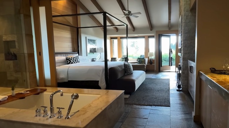 Guest room at Alila Ventana Big Sur