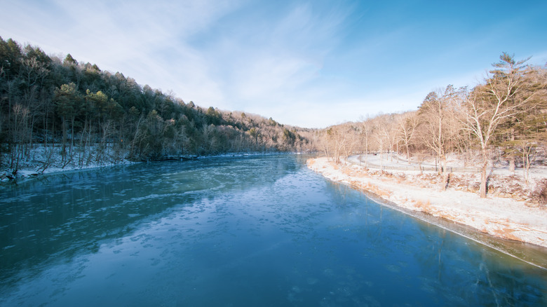Winter on the Cumberland River below Wolf Creek Dam