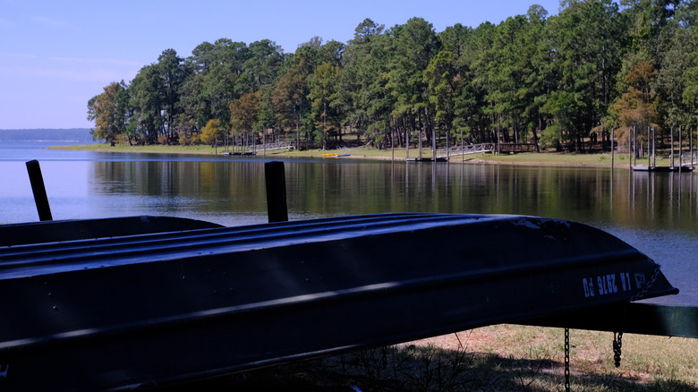 Rental boats on the Toledo Bend Reservoir
