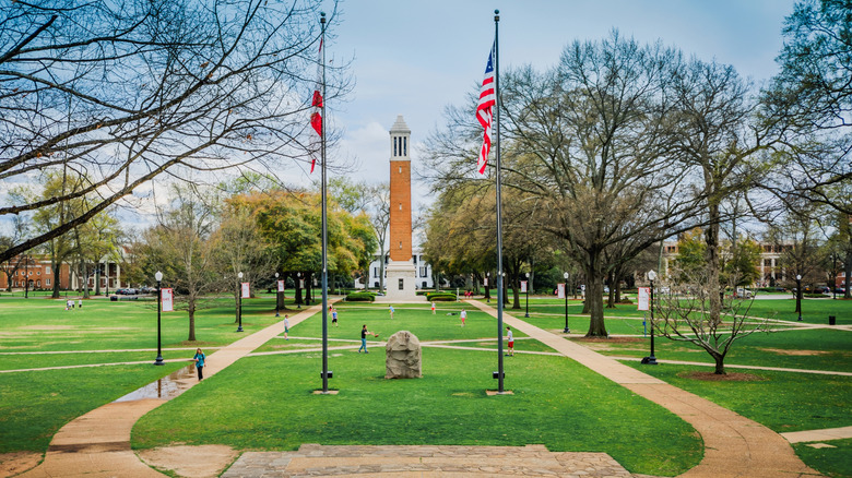 University of Alabama quad and walkways