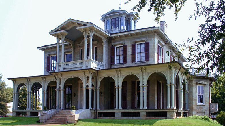 Tuscaloosa's Jemison-Van de Graaff Mansion