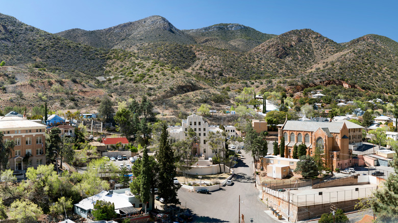 The downtown of Bisbee, Arizona with mountains in the background