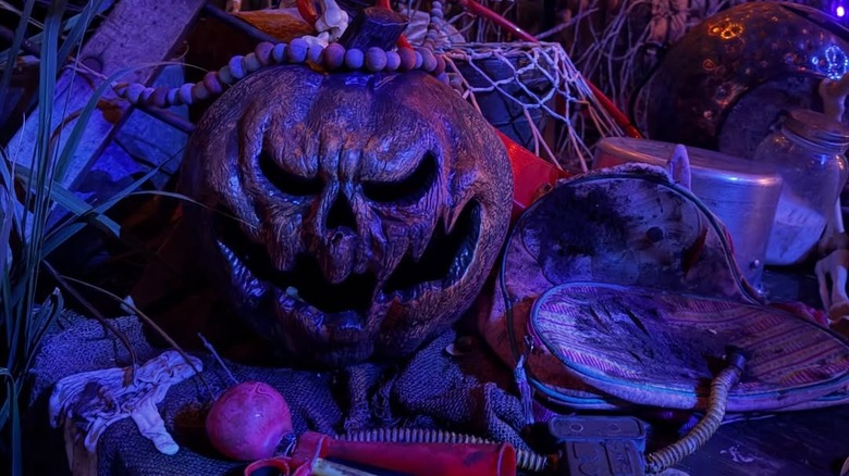 An evil pumpkin HHN set