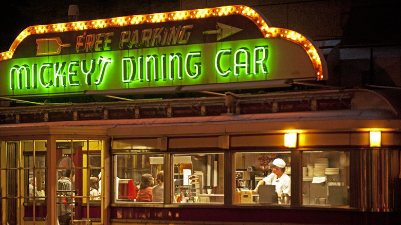 Exterior of Mickey's Diner at night