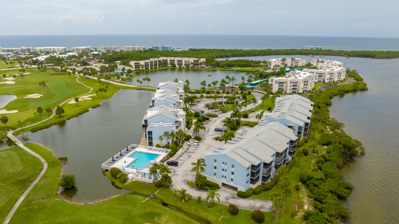 An overview of Stuart Beach in Stuart, Florida