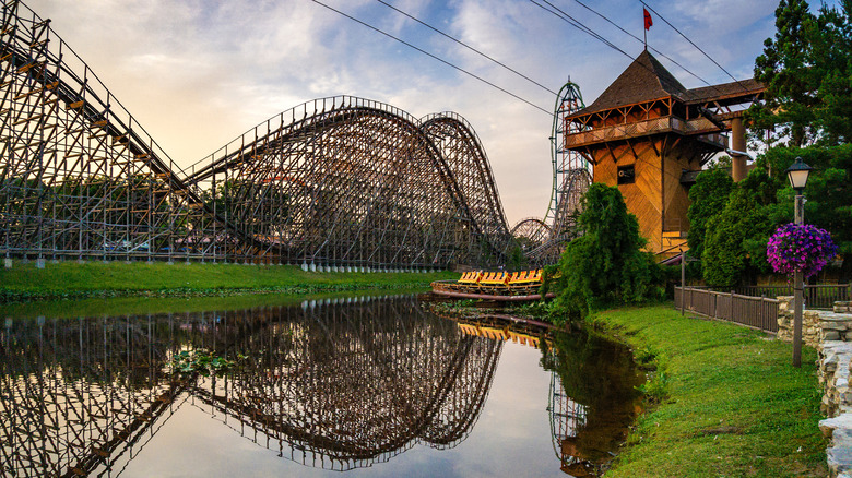 Six Flags Great Adventure's El Toro